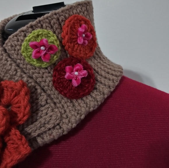 Handmade decorative neck warmer - Picture 7 of 12